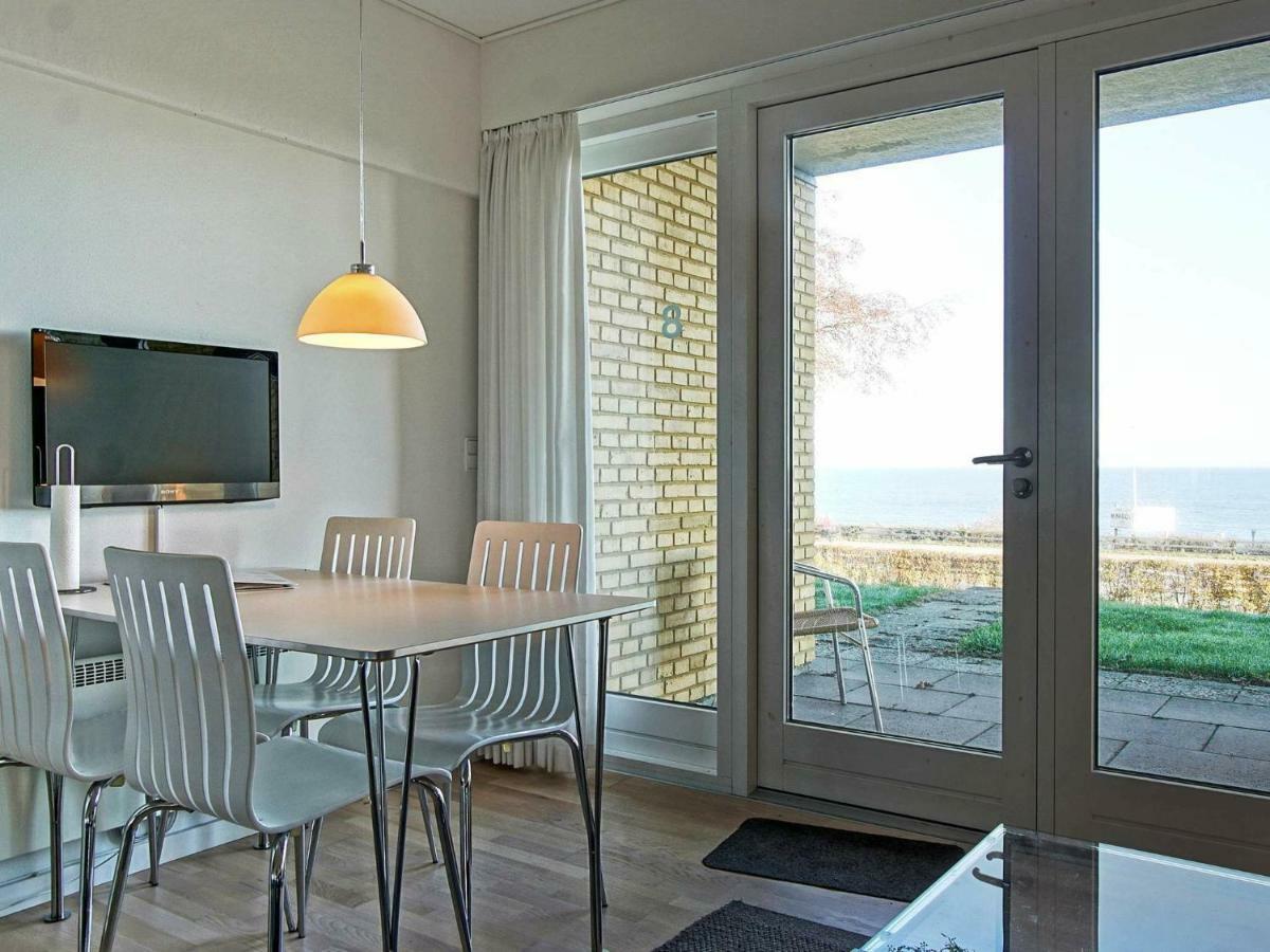 4 Person Holiday Home In Allinge Esterno foto