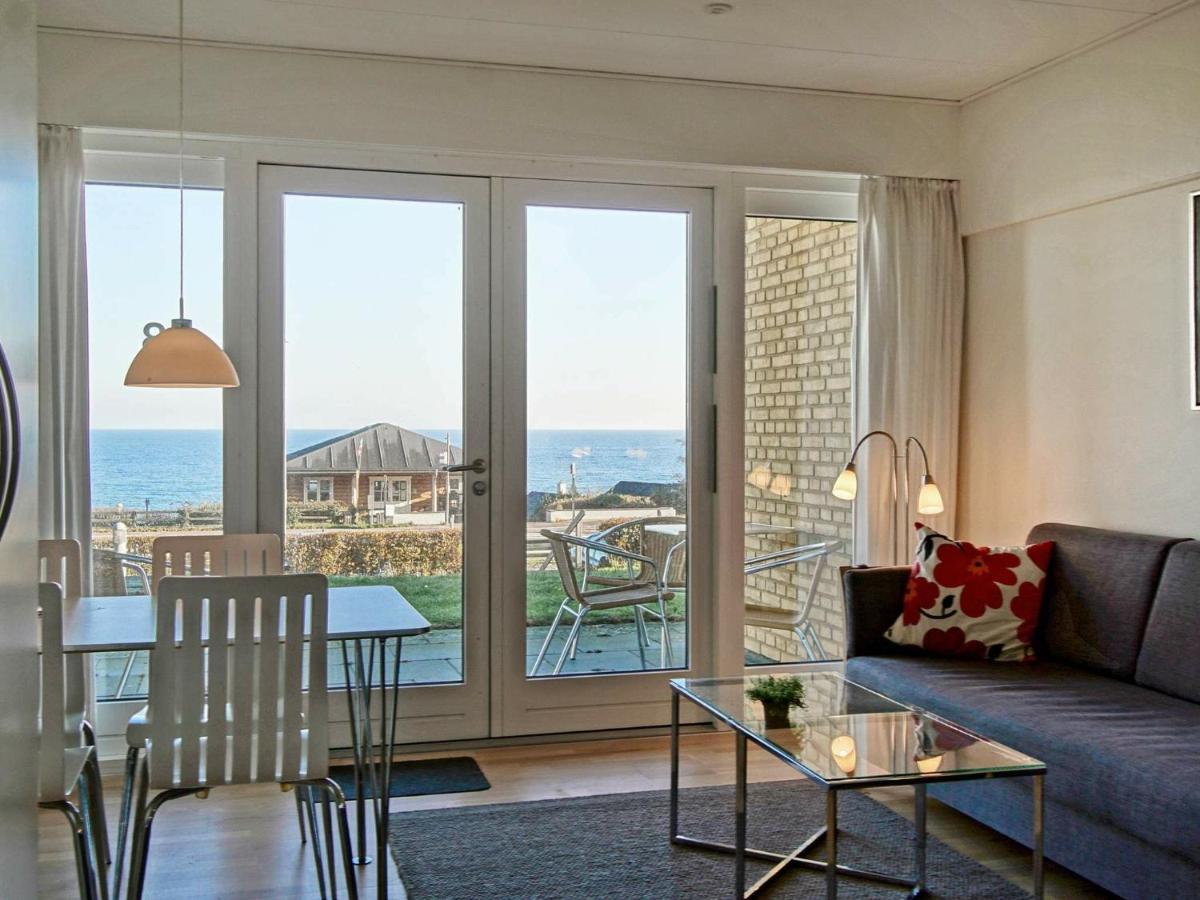 4 Person Holiday Home In Allinge Esterno foto